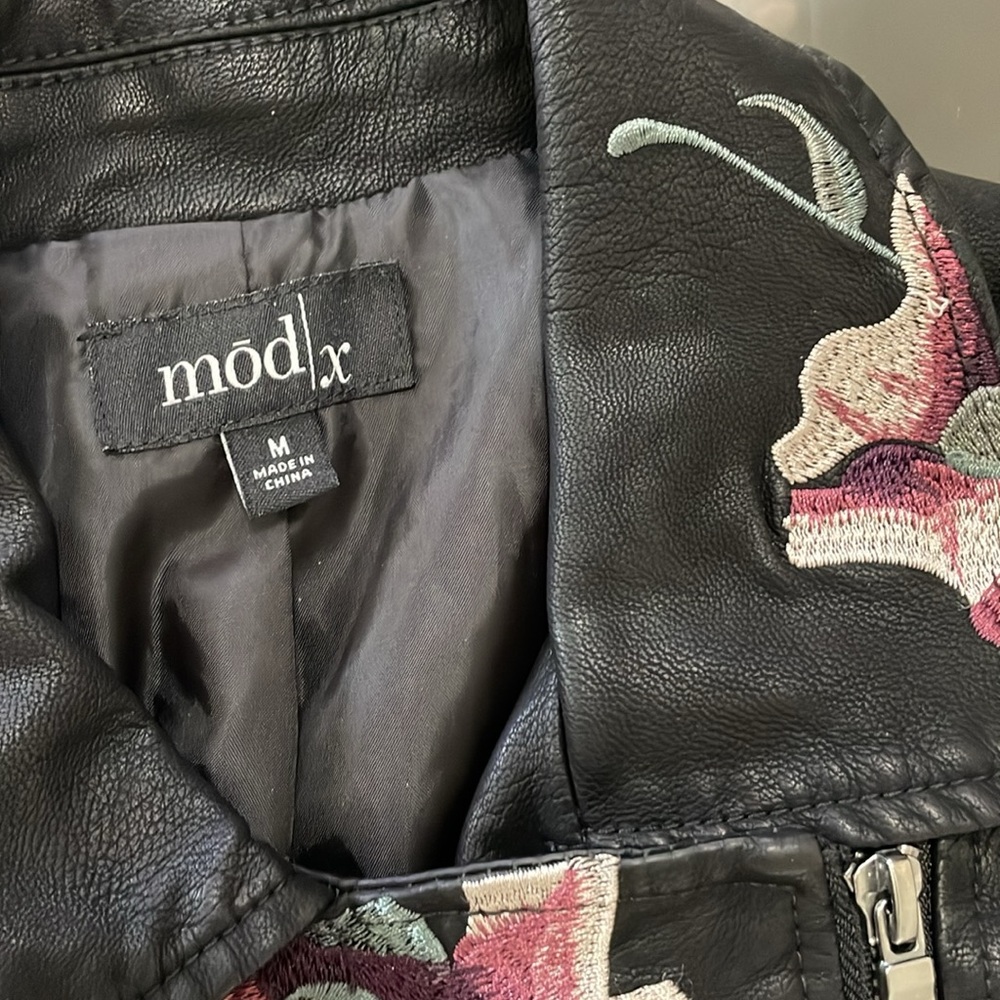 Jacket - Picture 11 of 17
